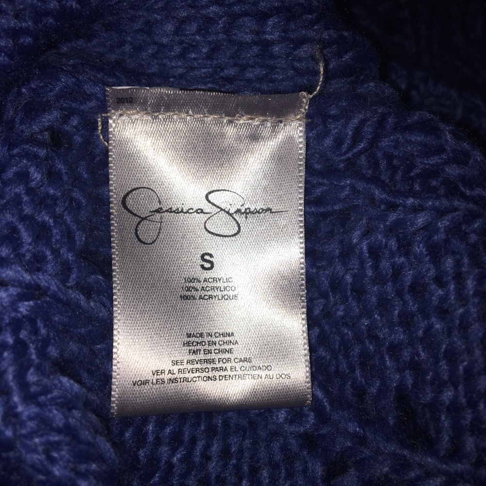 Jessica Simpson Sweater - Picture 4 of 5